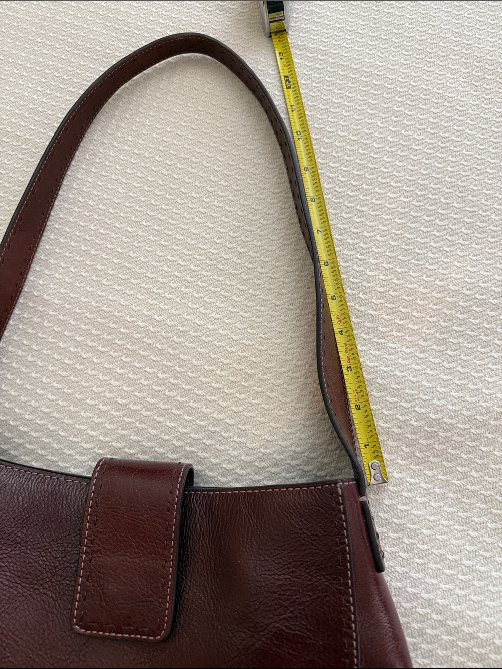 Fossil Brown Leather Shoulder Bag with Timeless Design - Picture 13 of 13